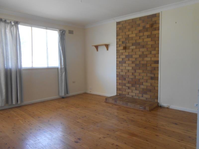 6 Martin Street TAMWORTH 7