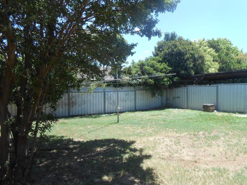 6 Martin Street TAMWORTH 8