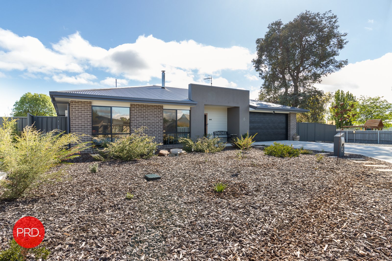 6 Maslin Place BUNGENDORE 3
