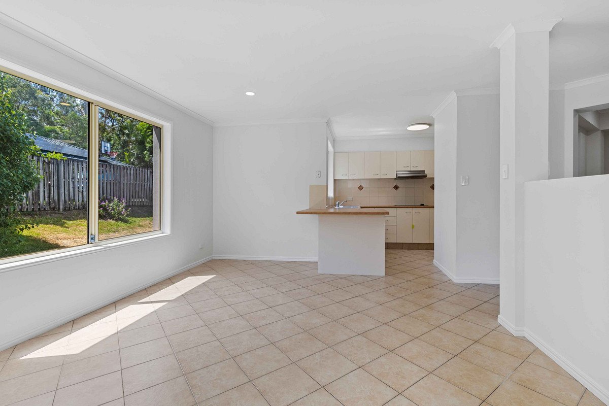 6 Matthew Close Burleigh Heads 4
