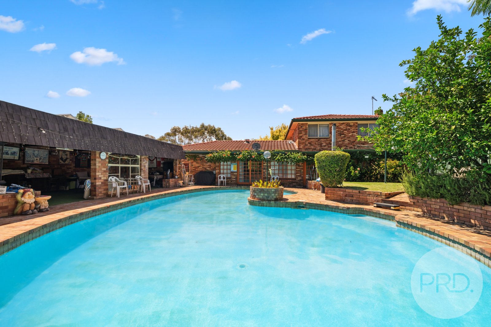 6 McCoullough Drive TOLLAND 2