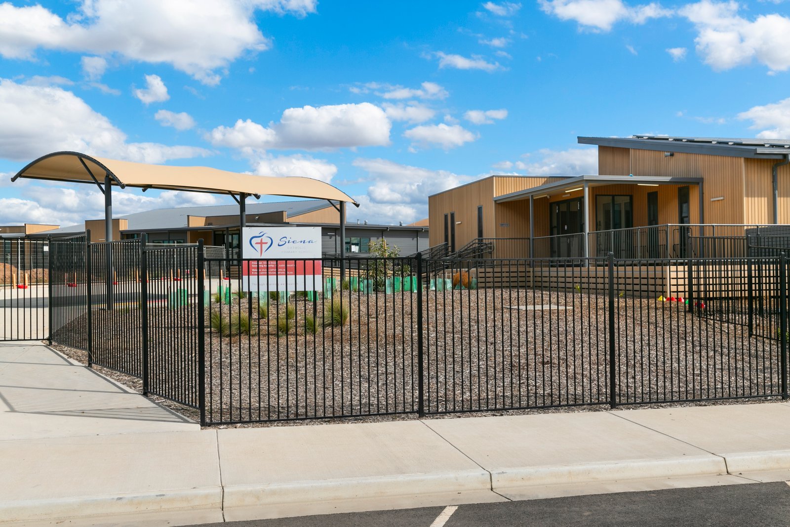 6 McGeachin Street LUCAS 9