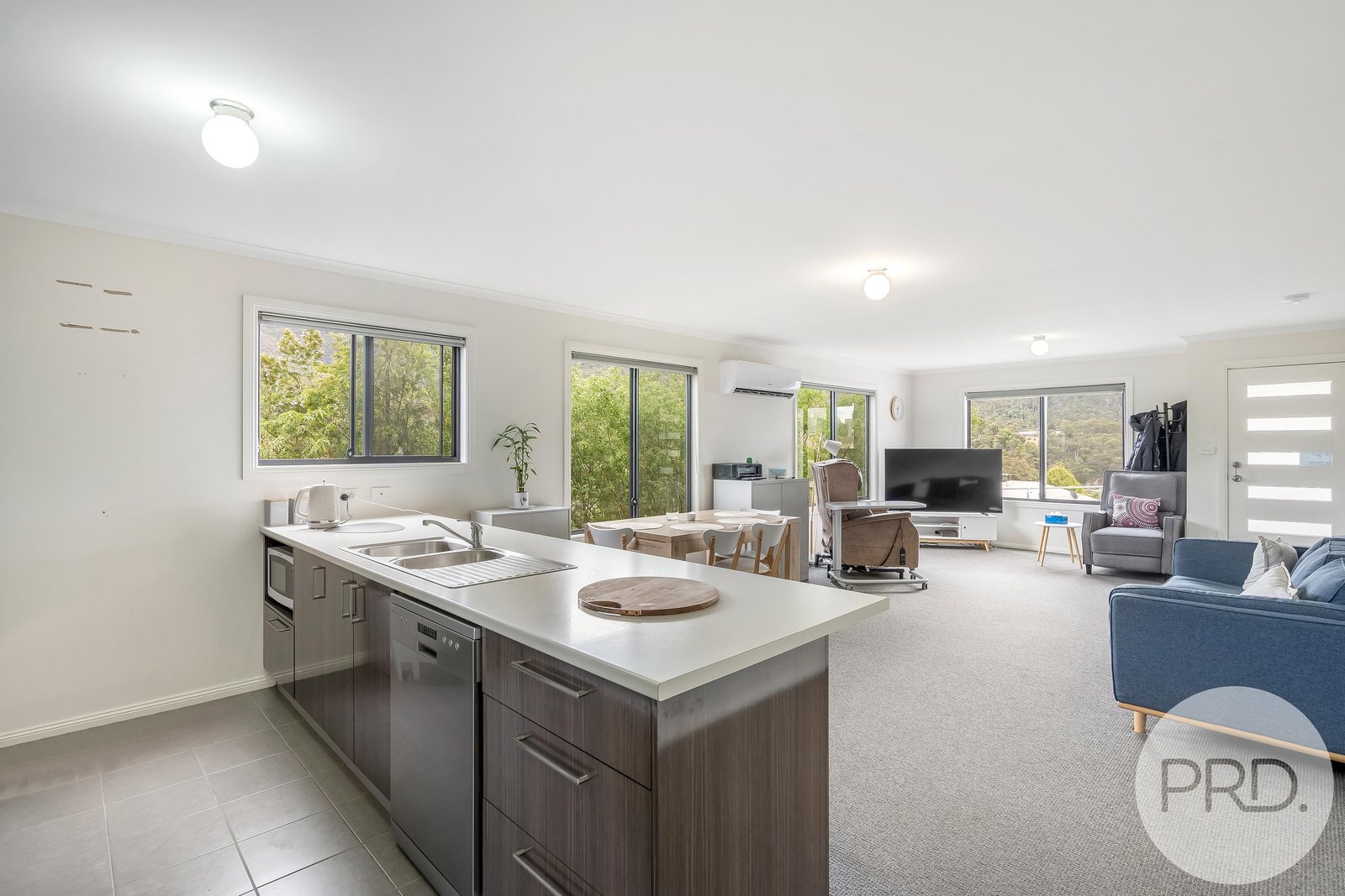 6 McGill Rise CLAREMONT 7