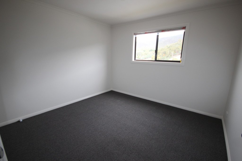 6 McGill Rise CLAREMONT 6