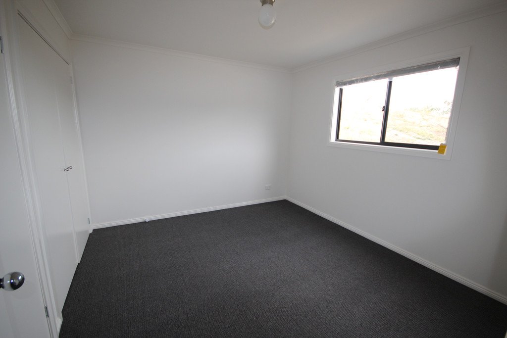 6 McGill Rise CLAREMONT 8