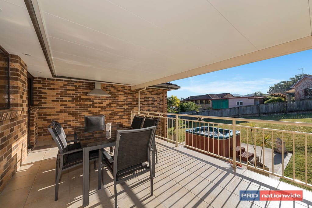 6 McGregor Close TOORMINA 18