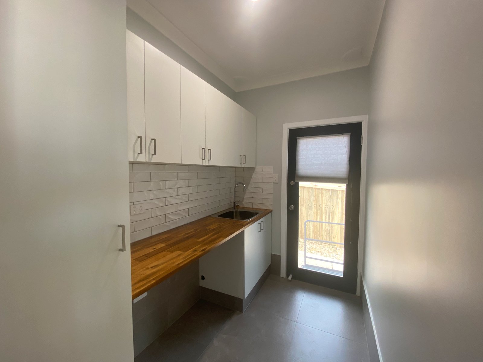 6 McRae Street TAMWORTH 3