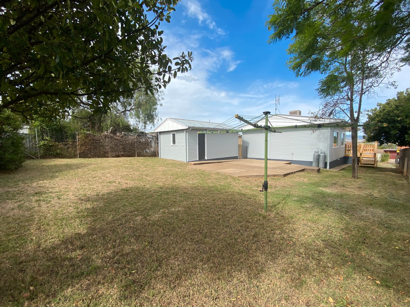 6 McRae Street TAMWORTH 9