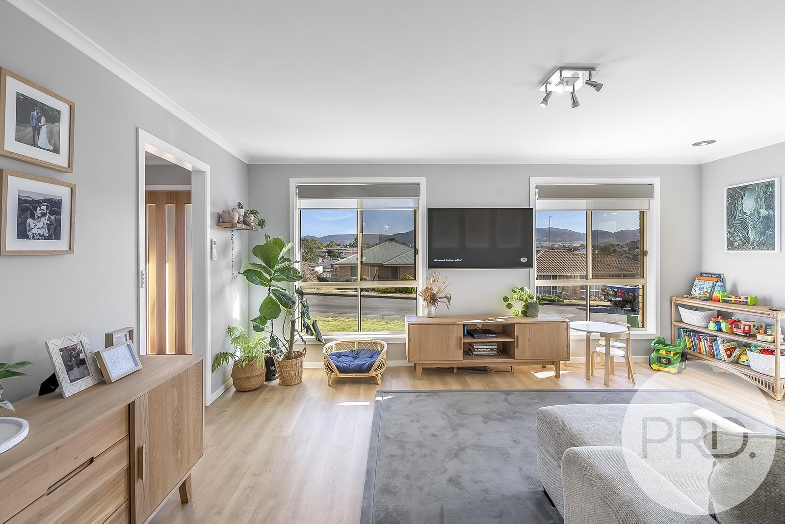 6 Melissa Street BRIGHTON 13