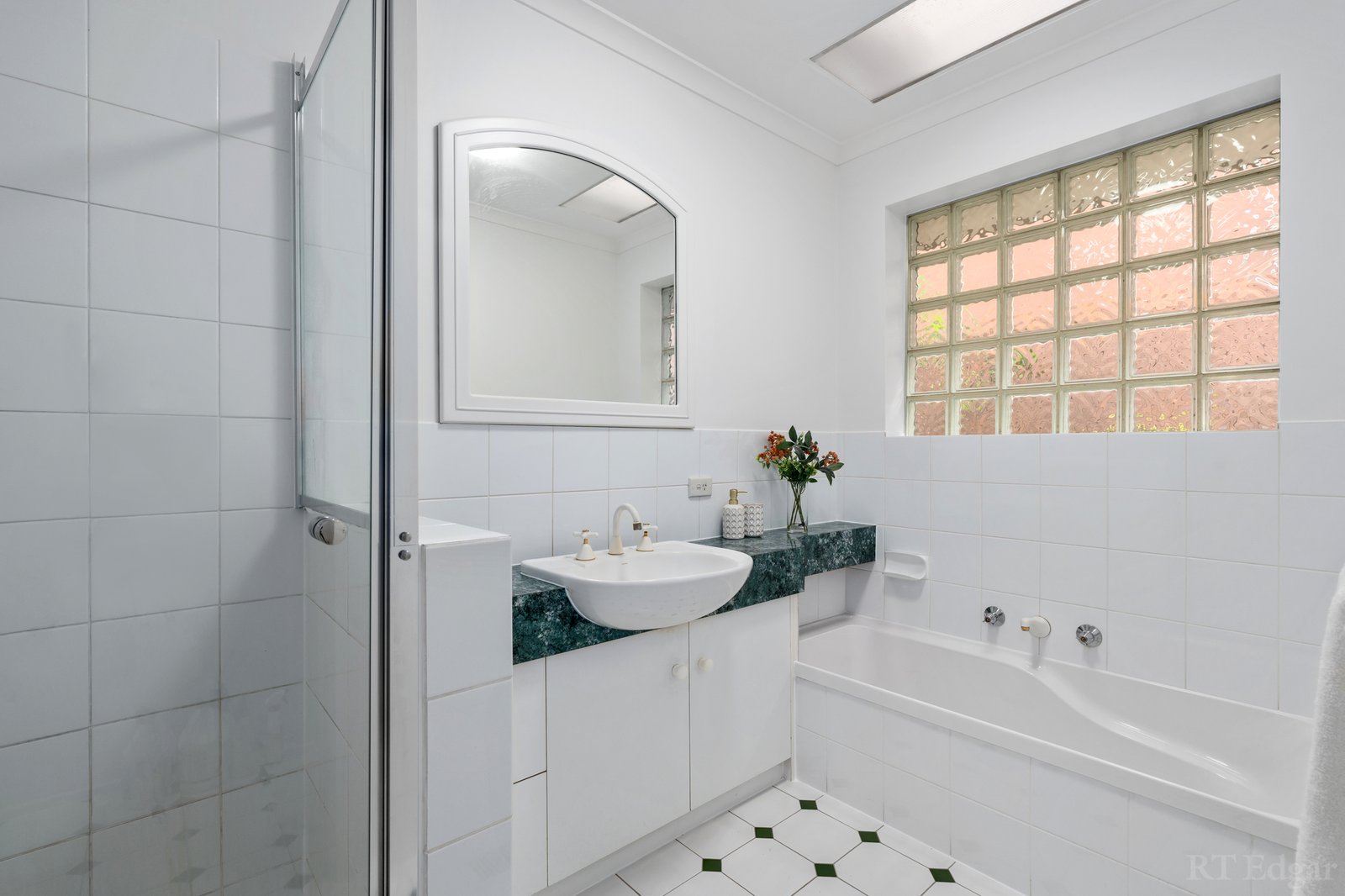 Real Estate and Property in 6 Mercedes Court, Rosanna, VIC