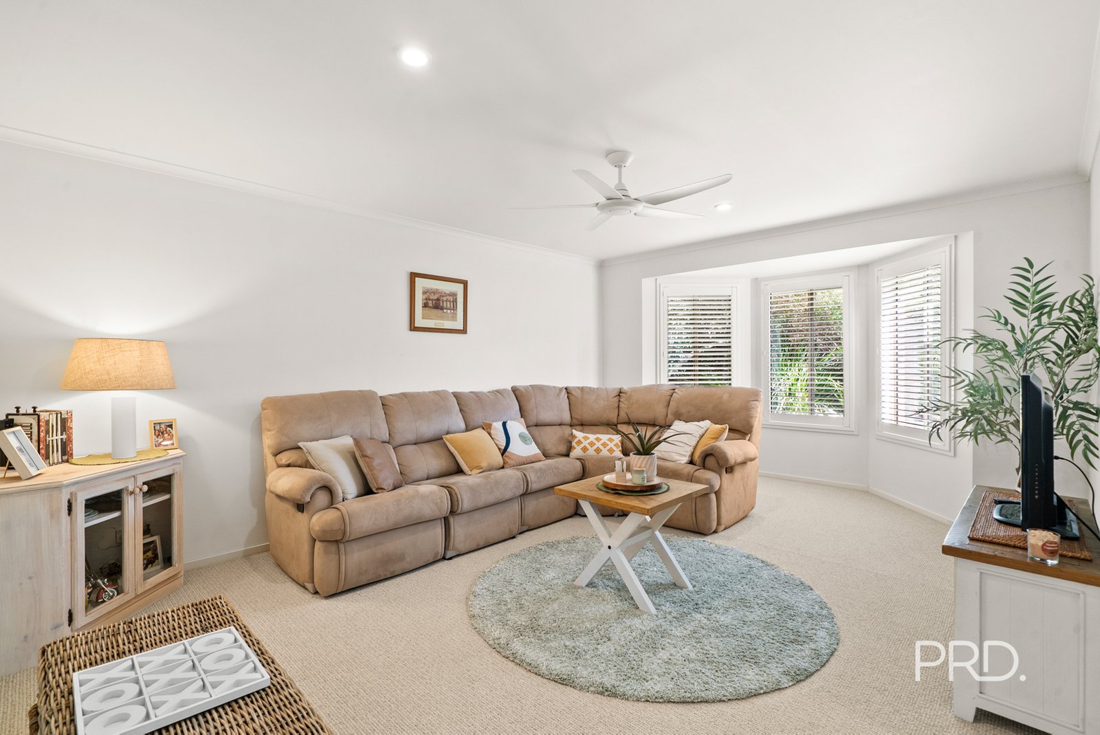 6 Minchin Place KOORINGAL 2