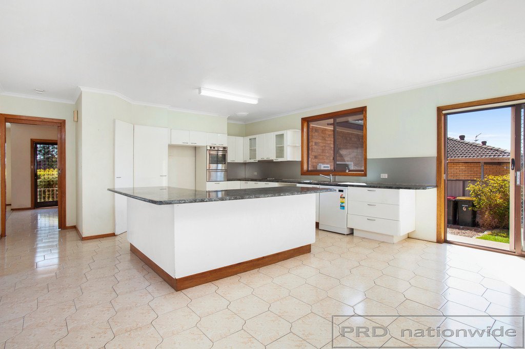 6 Mingay Avenue EAST MAITLAND 16