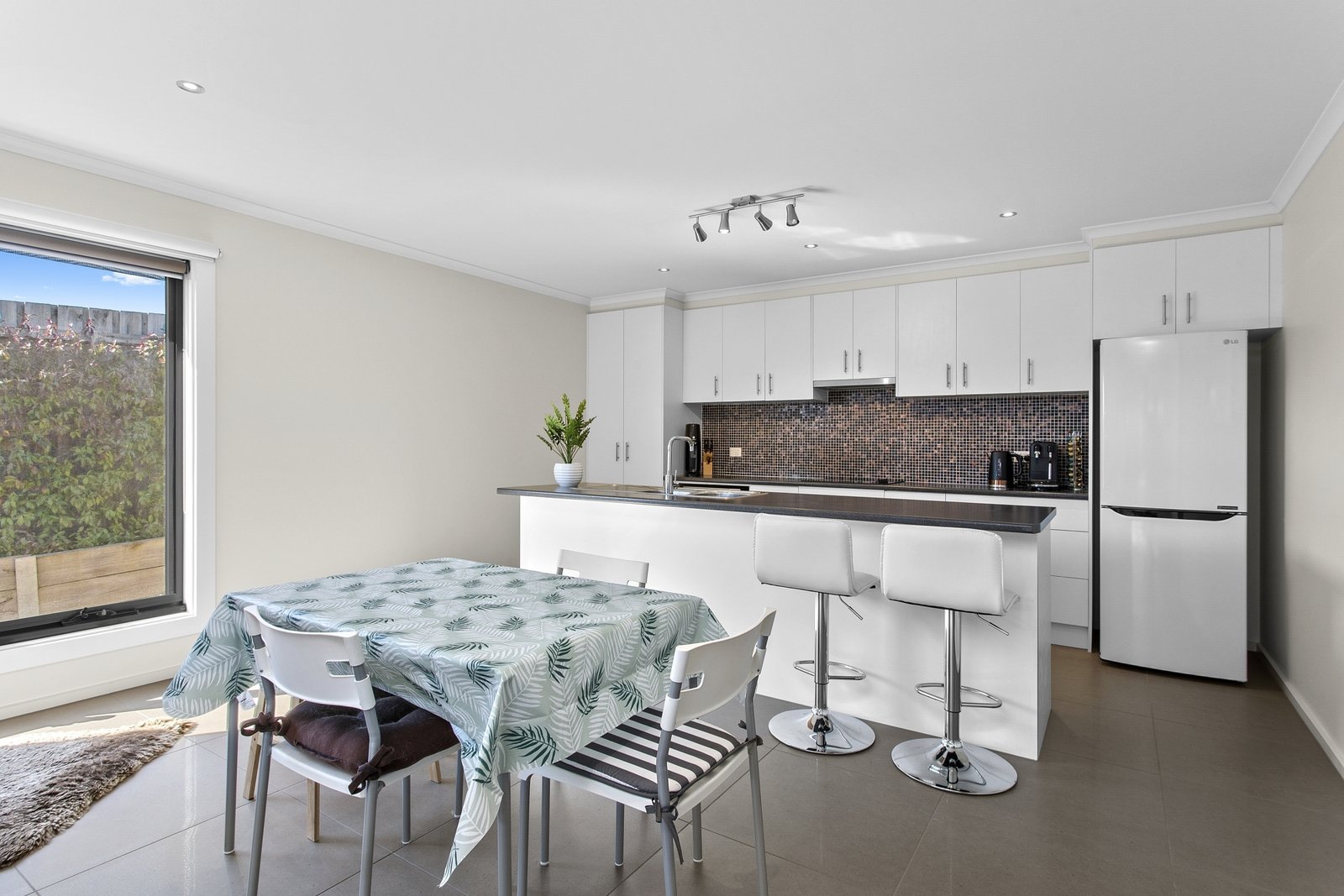 Gallery: 6 Mira Court