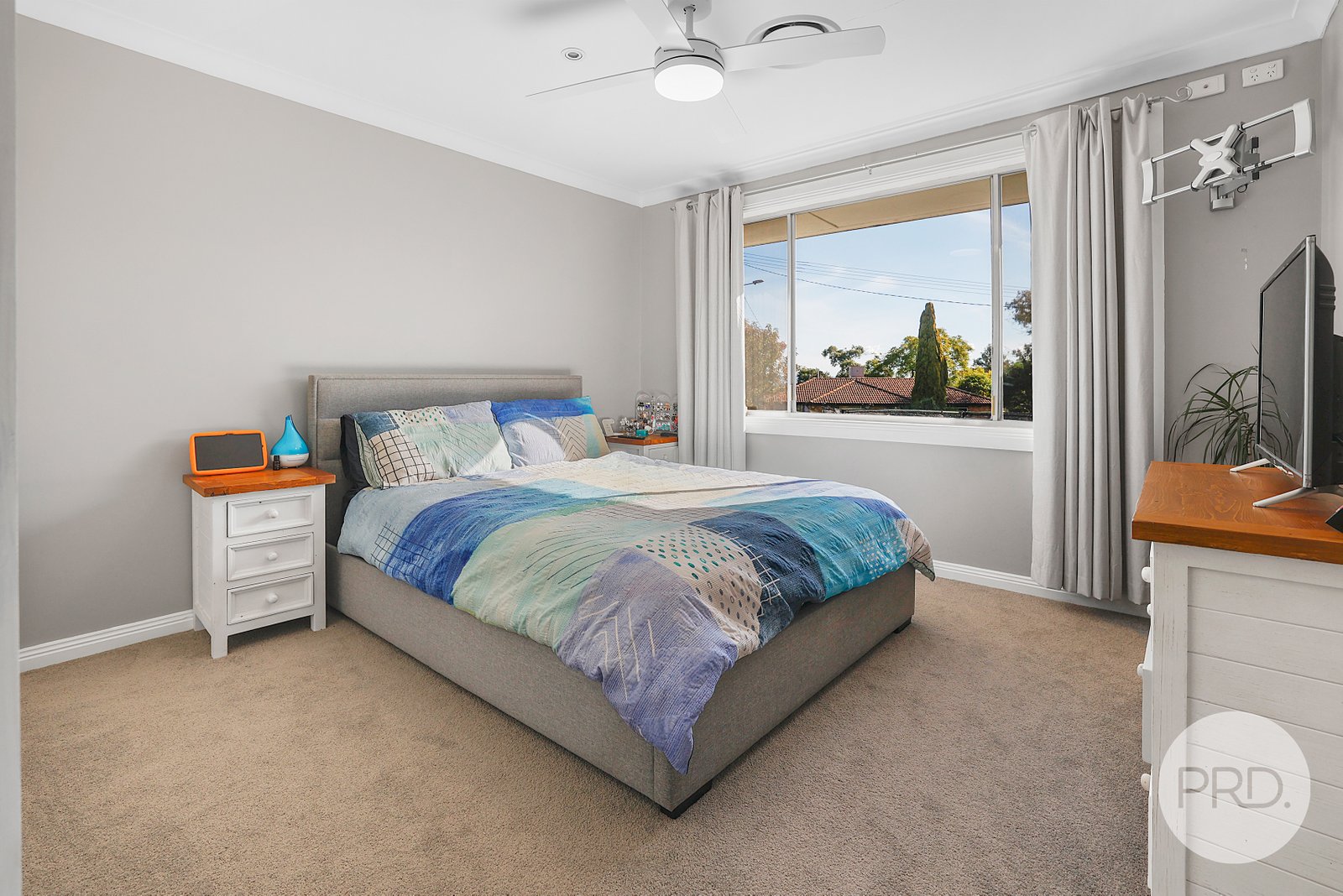 6 Mirool Street TAMWORTH 12