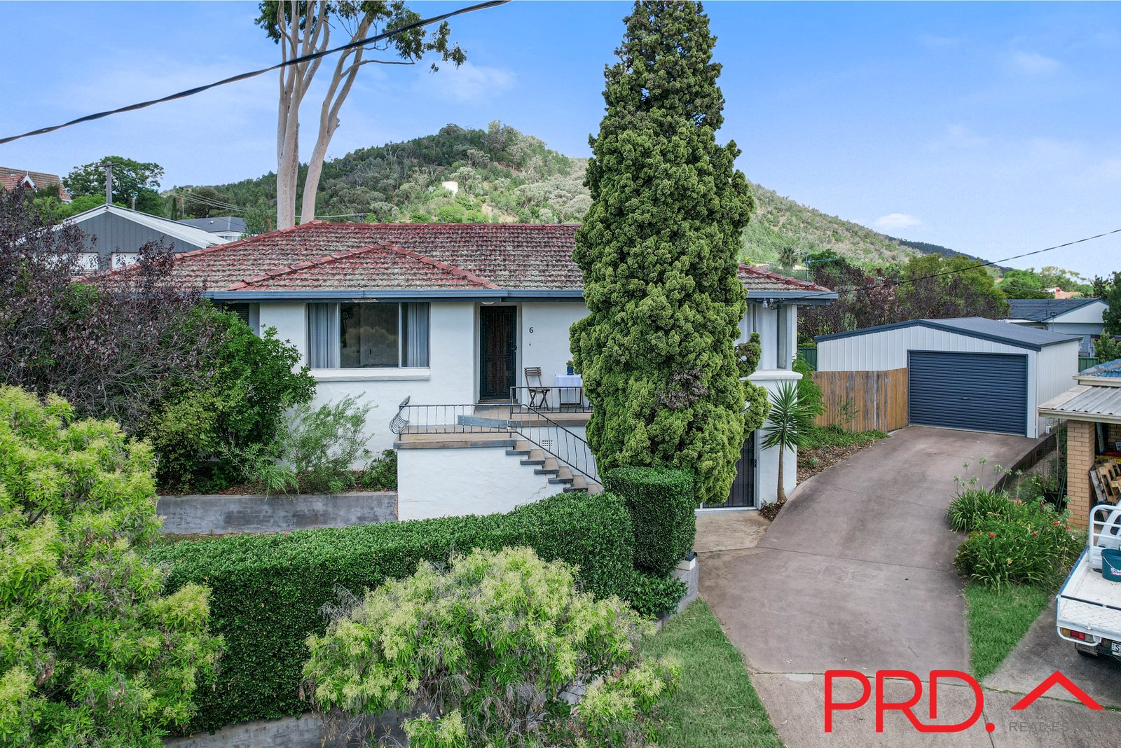 6 Mirrool Street TAMWORTH 2