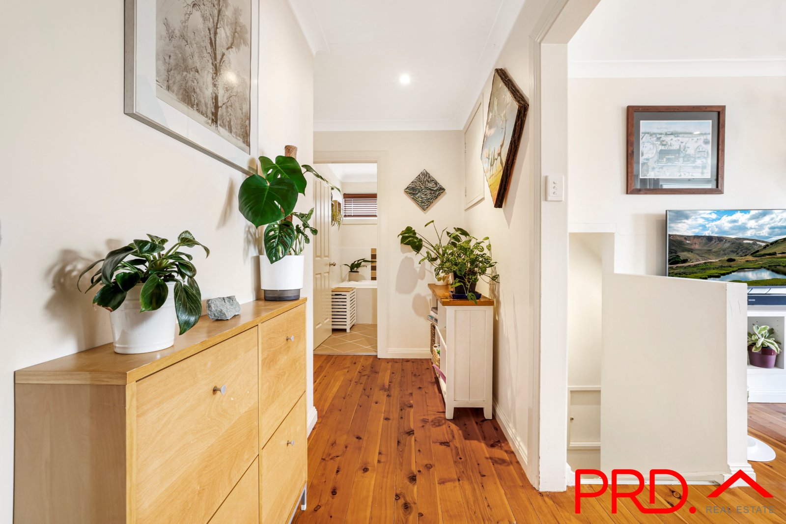 6 Mirrool Street TAMWORTH 3