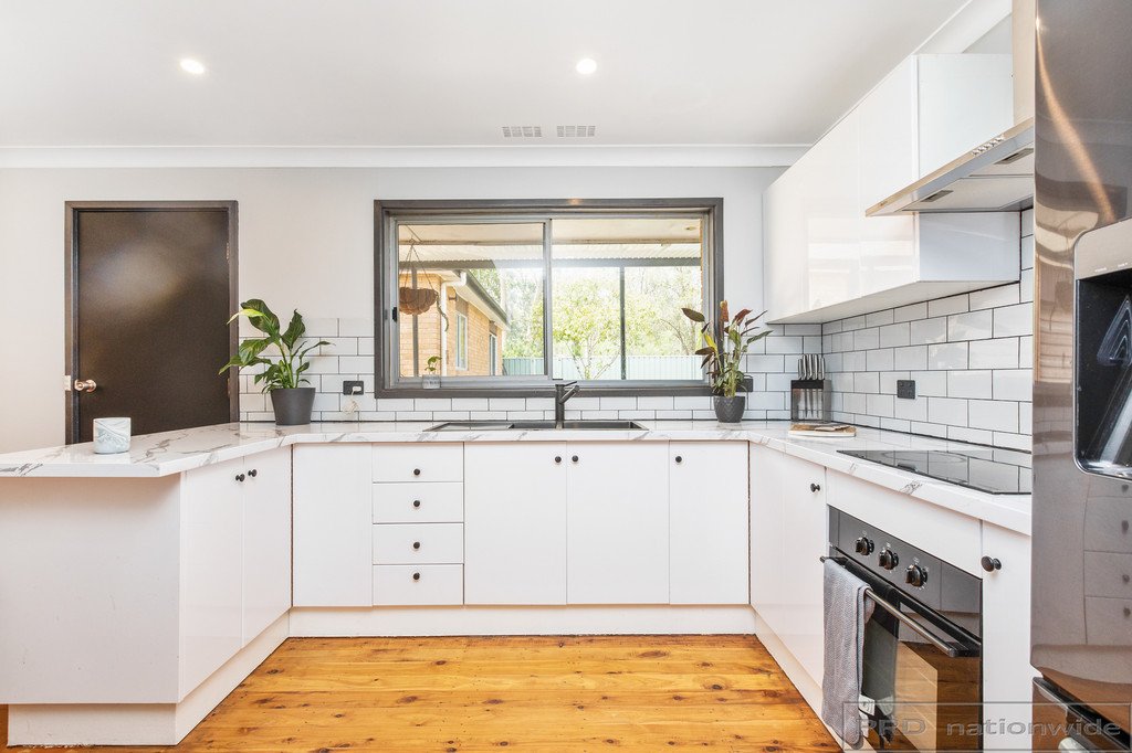 6 Molucca Close ASHTONFIELD 7