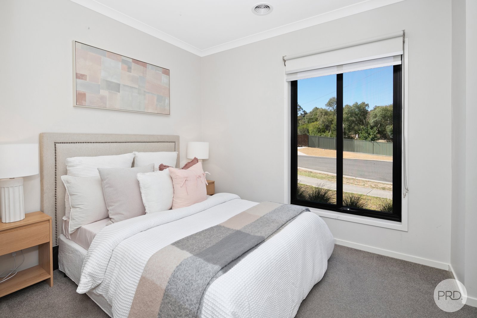 6 Moneill Close BROWN HILL 17