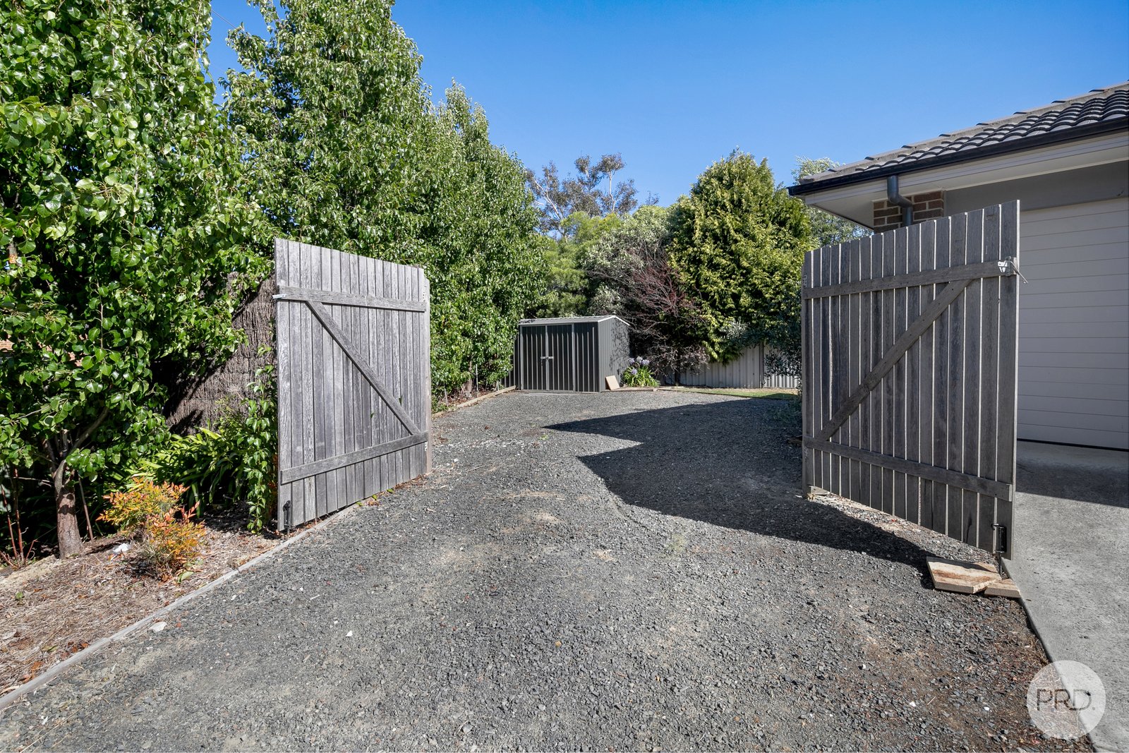 6 Moneill Close BROWN HILL 29