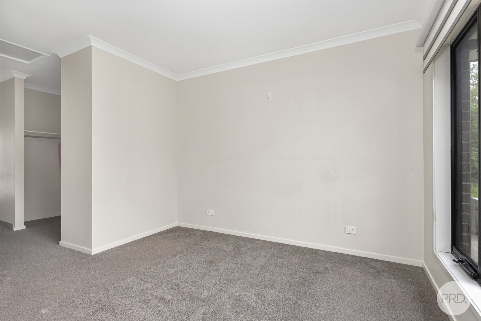 6 Moniell Close BROWN HILL 6