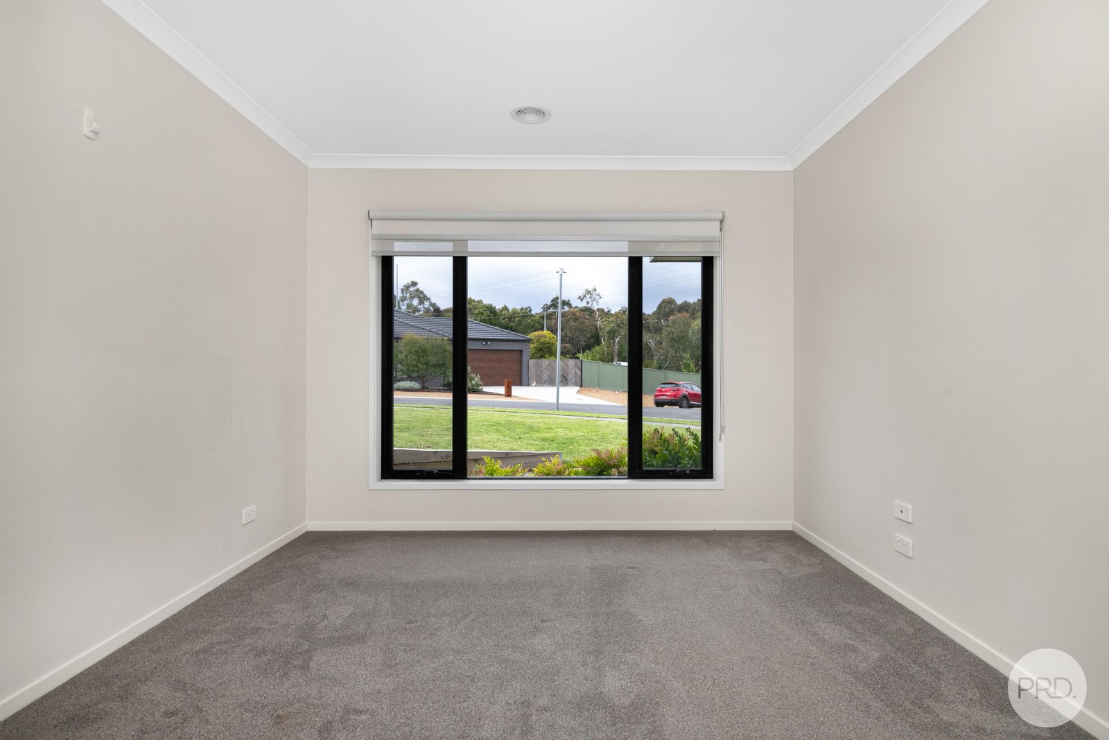 6 Moniell Close BROWN HILL 9