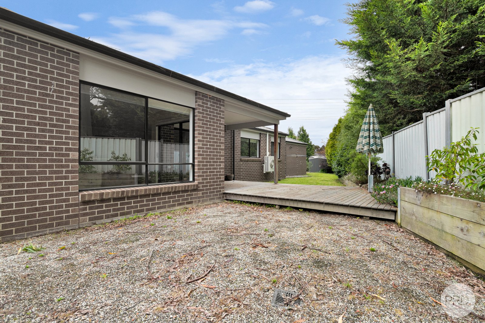 6 Moniell Close BROWN HILL 16