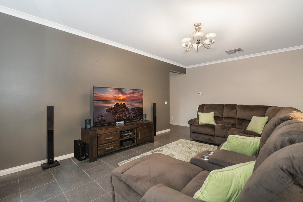 6 Montana Place KANGAROO FLAT 3