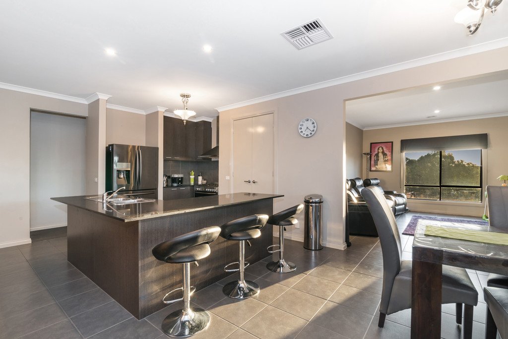 6 Montana Place KANGAROO FLAT 6