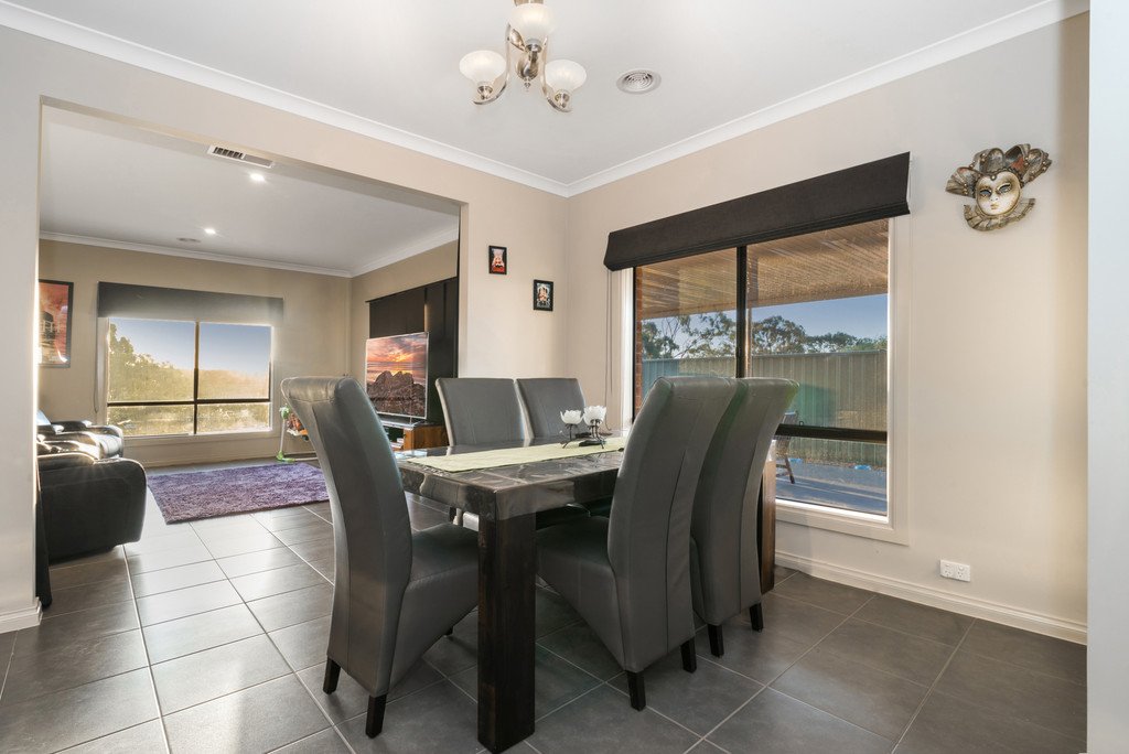 6 Montana Place KANGAROO FLAT 7