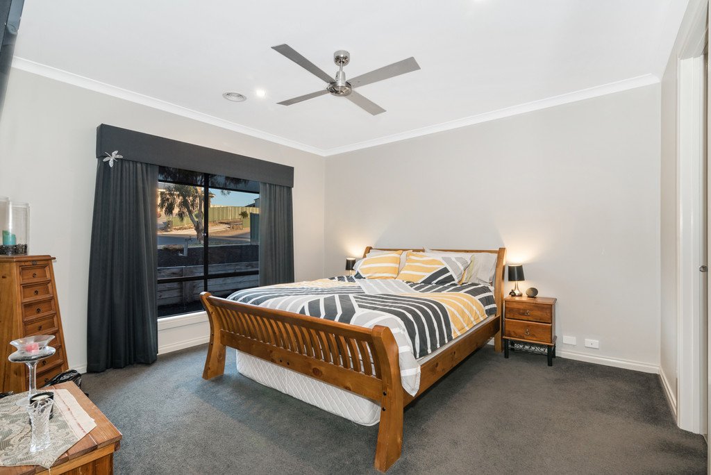 6 Montana Place KANGAROO FLAT 8