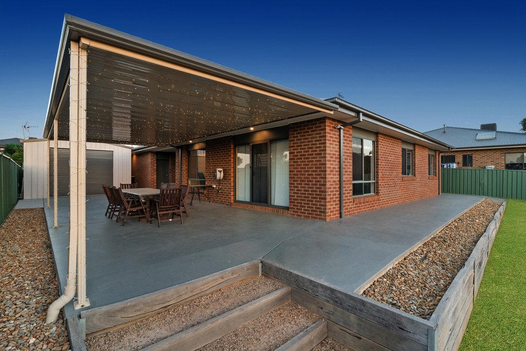 6 Montana Place KANGAROO FLAT 11