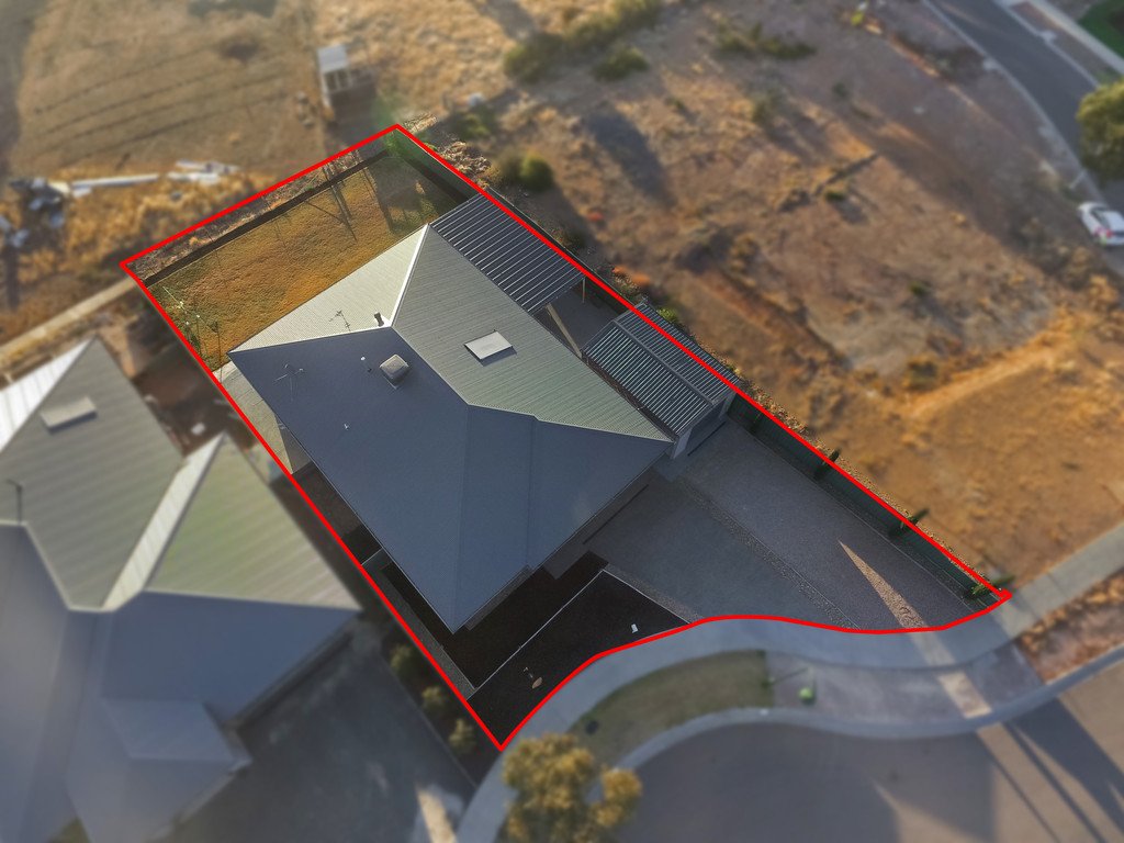6 Montana Place KANGAROO FLAT 13