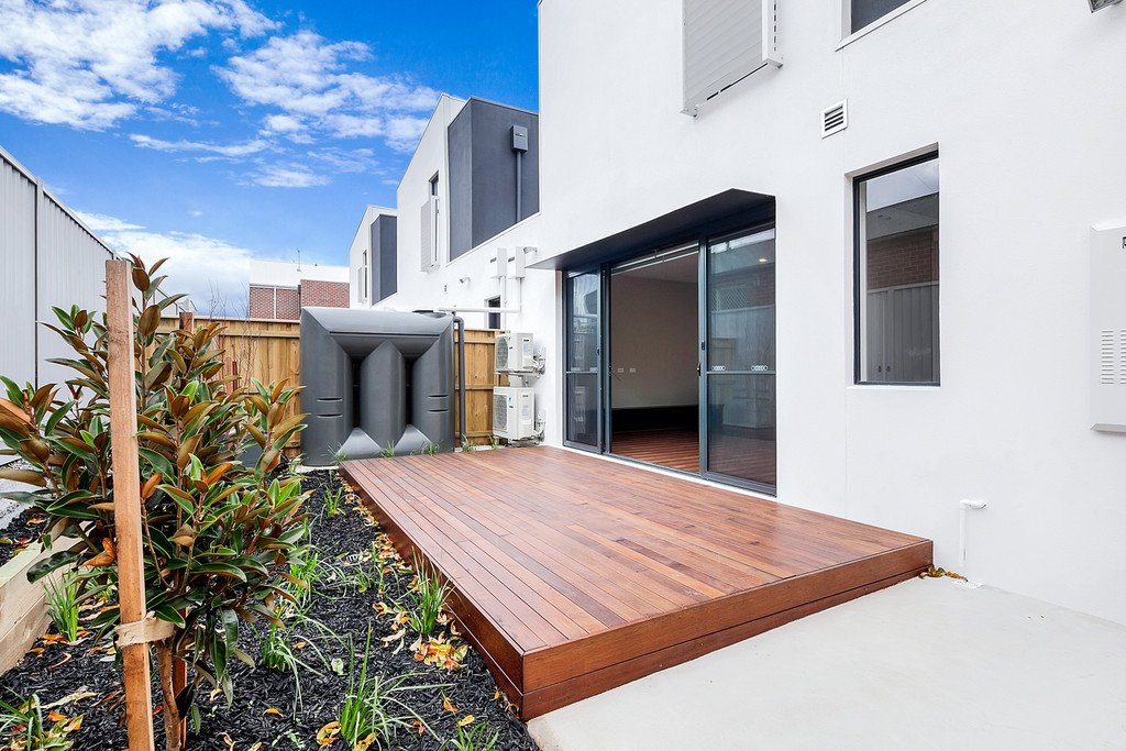 6 Monteith Place BALLARAT CENTRAL 7