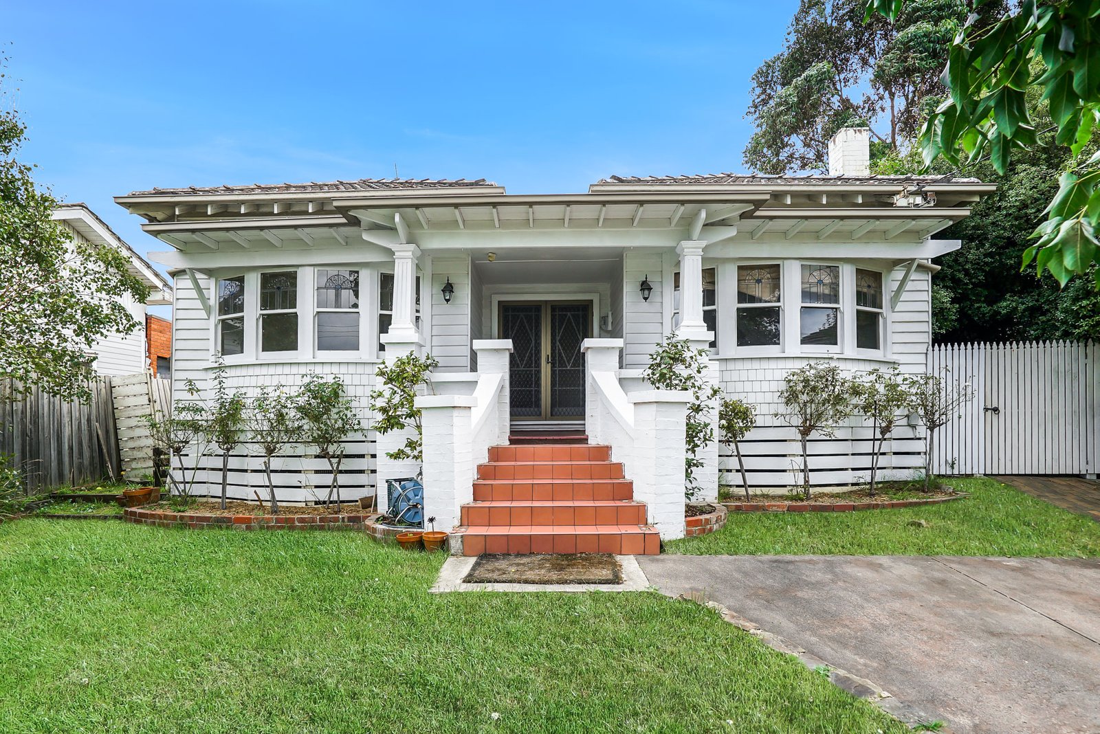 Photos: 6 Moorhead Street