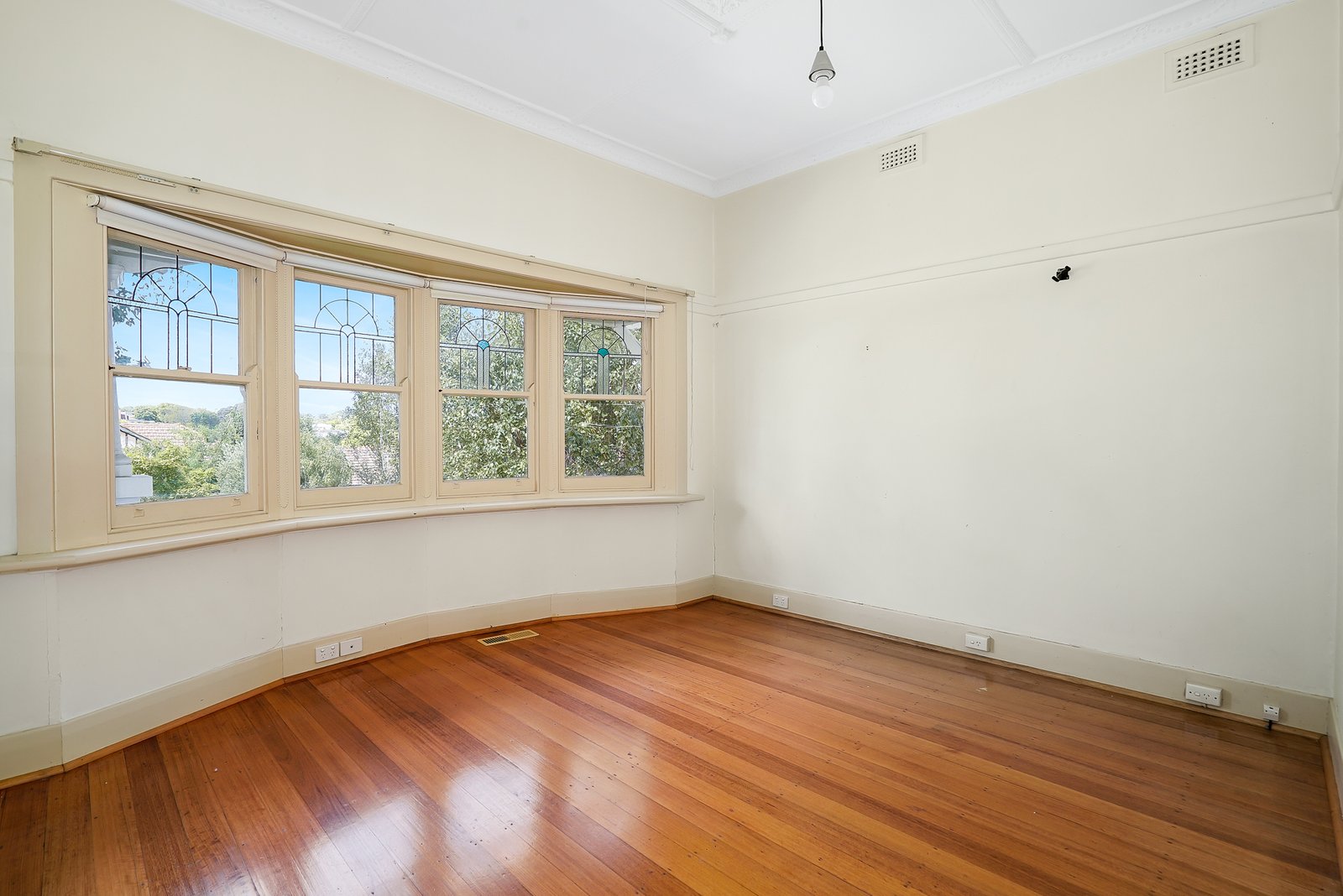 Gallery: 6 Moorhead Street