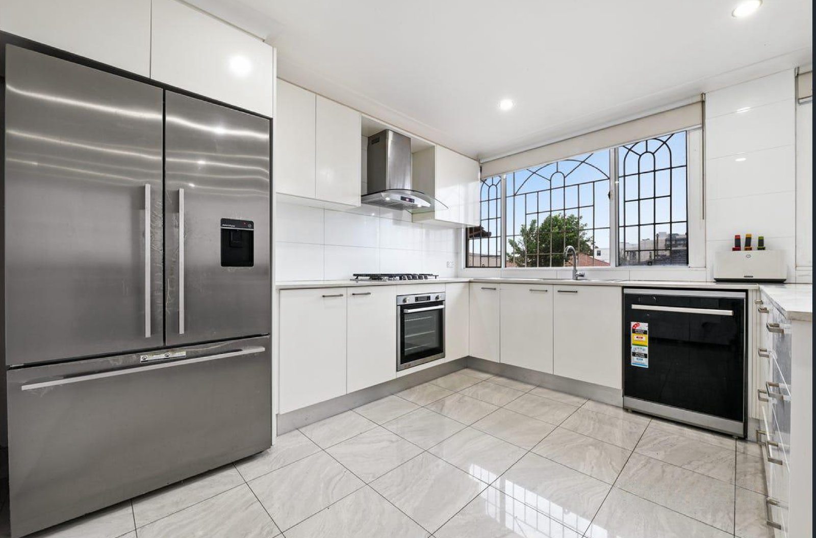 6 Morgan Street KINGSGROVE 4
