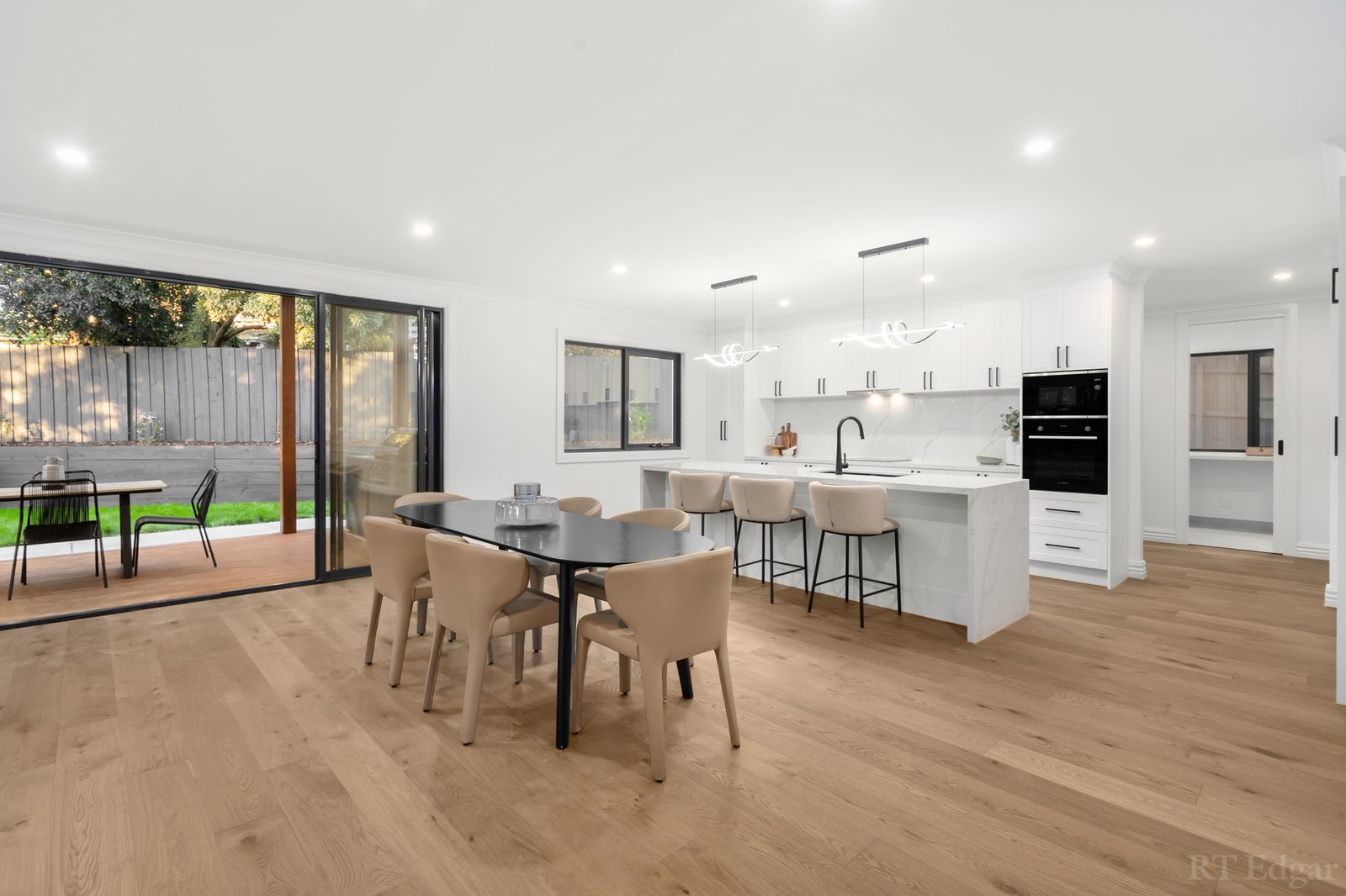 Real Estate and Property in 6 Moselle Court, Doncaster, VIC