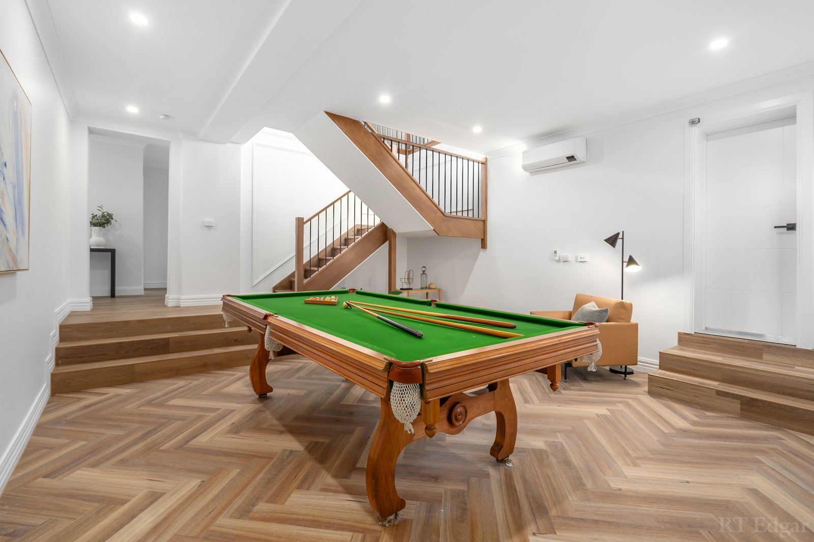 Real Estate and Property in 6 Moselle Court, Doncaster, VIC