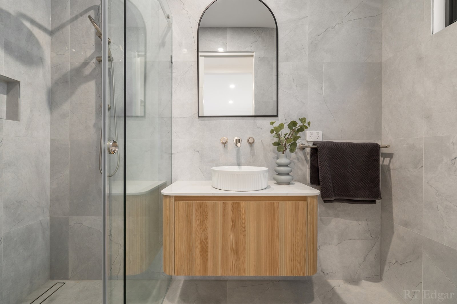 Real Estate and Property in 6 Moselle Court, Doncaster, VIC