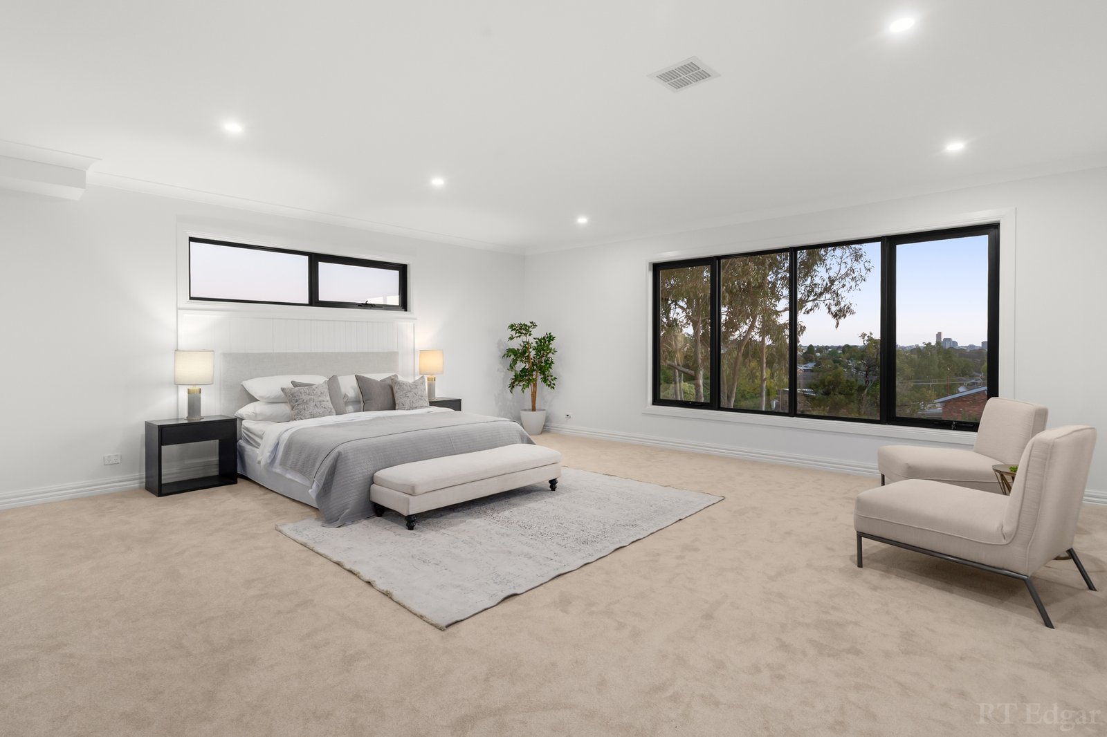 Real Estate and Property in 6 Moselle Court, Doncaster, VIC