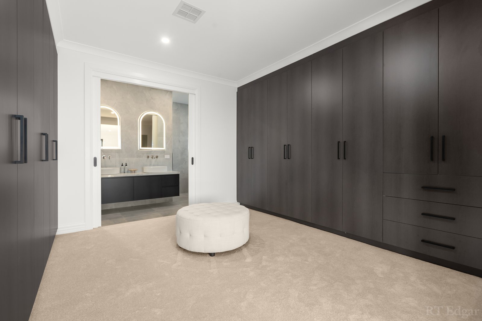 Real Estate and Property in 6 Moselle Court, Doncaster, VIC