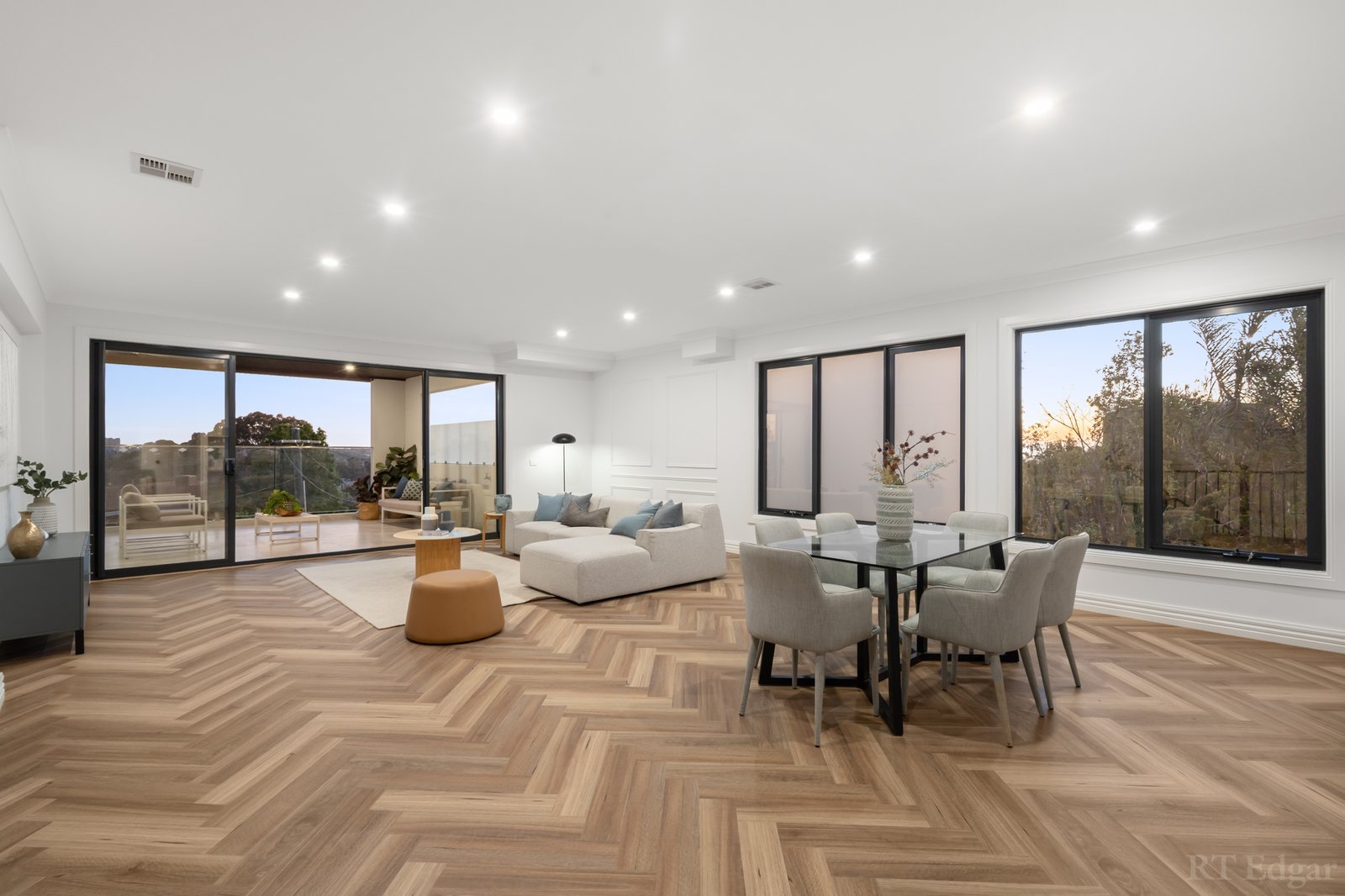 Real Estate and Property in 6 Moselle Court, Doncaster, VIC