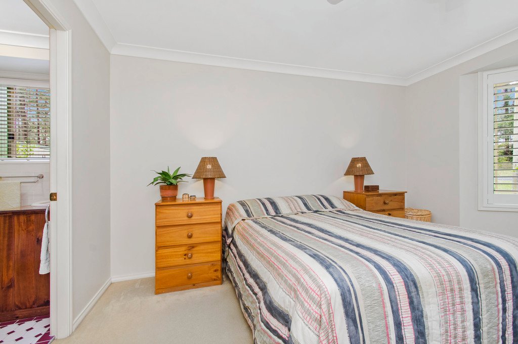 6 Mountain View Road KEW 7