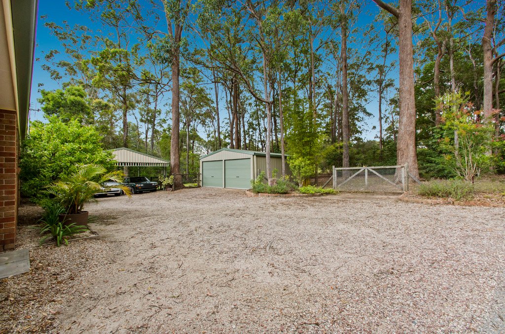 6 Mountain View Road KEW 10