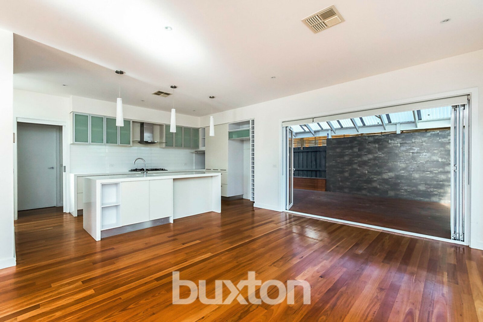 Gallery: 6 Mowat Street