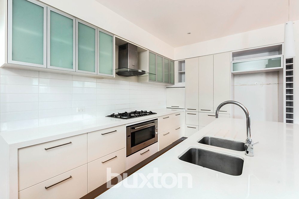 Gallery: 6 Mowat Street