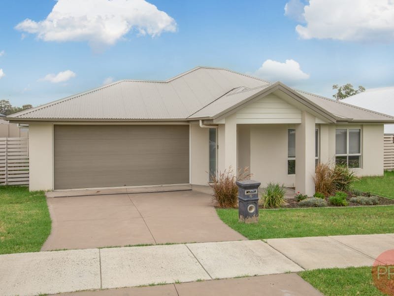 6 Moylan Vista NORTH ROTHBURY 1