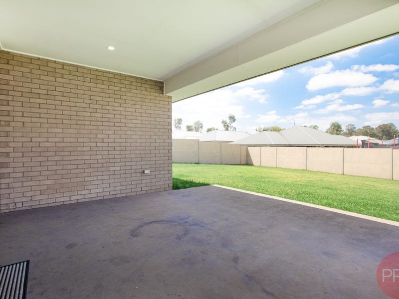 6 Moylan Vista NORTH ROTHBURY 14