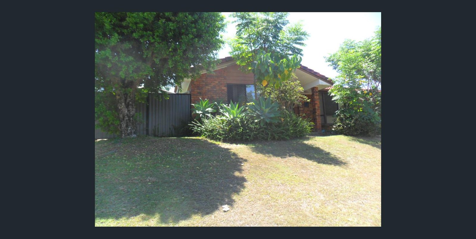 6 Muston Court CARRARA 2