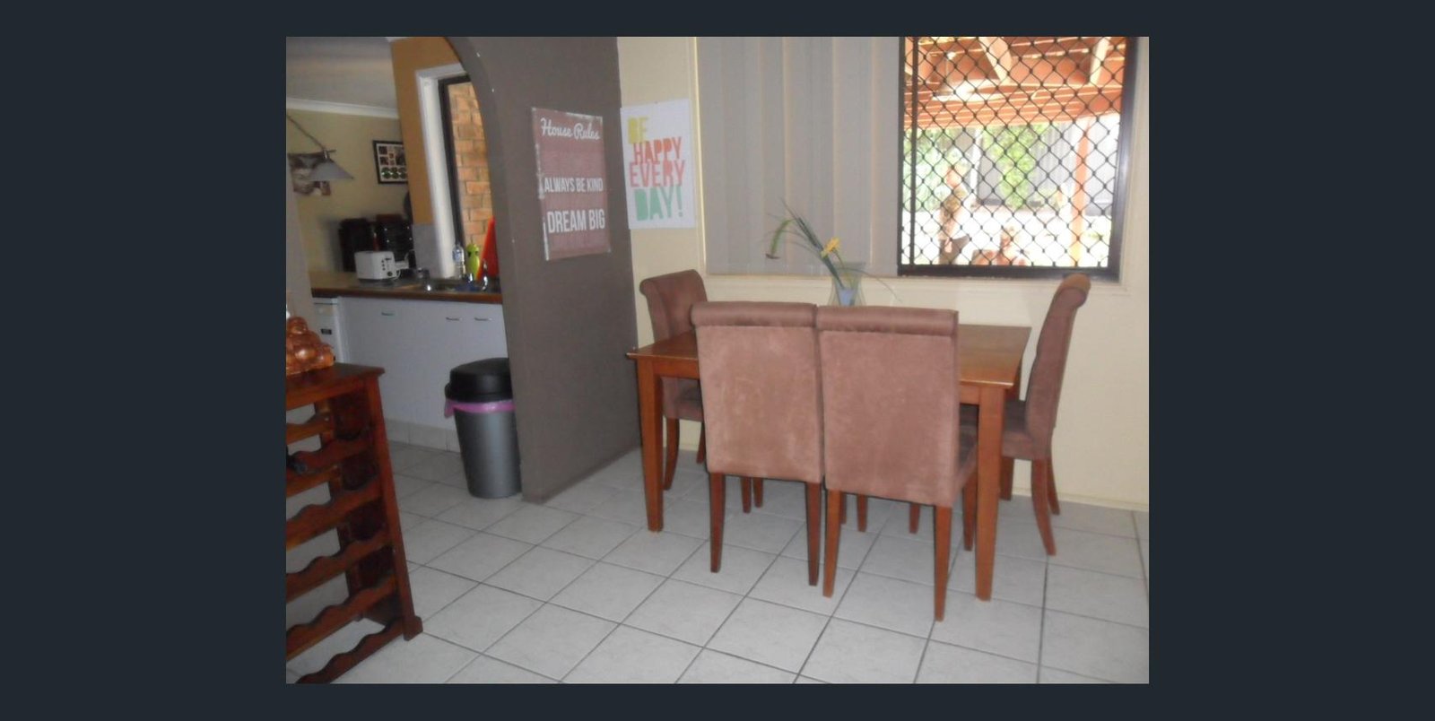 6 Muston Court CARRARA 4
